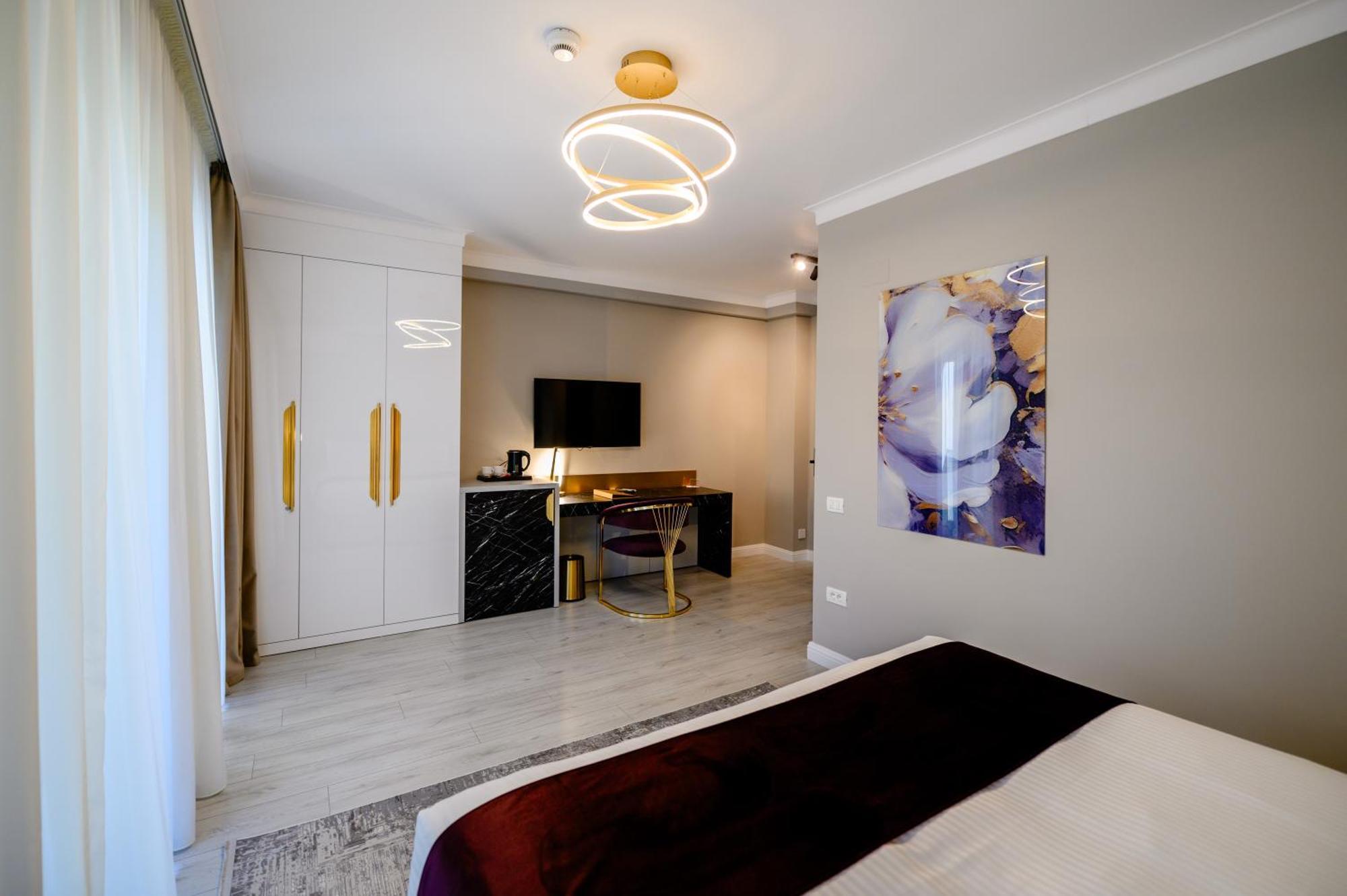 Elitte Inn & Suites Rosu Екстер'єр фото
