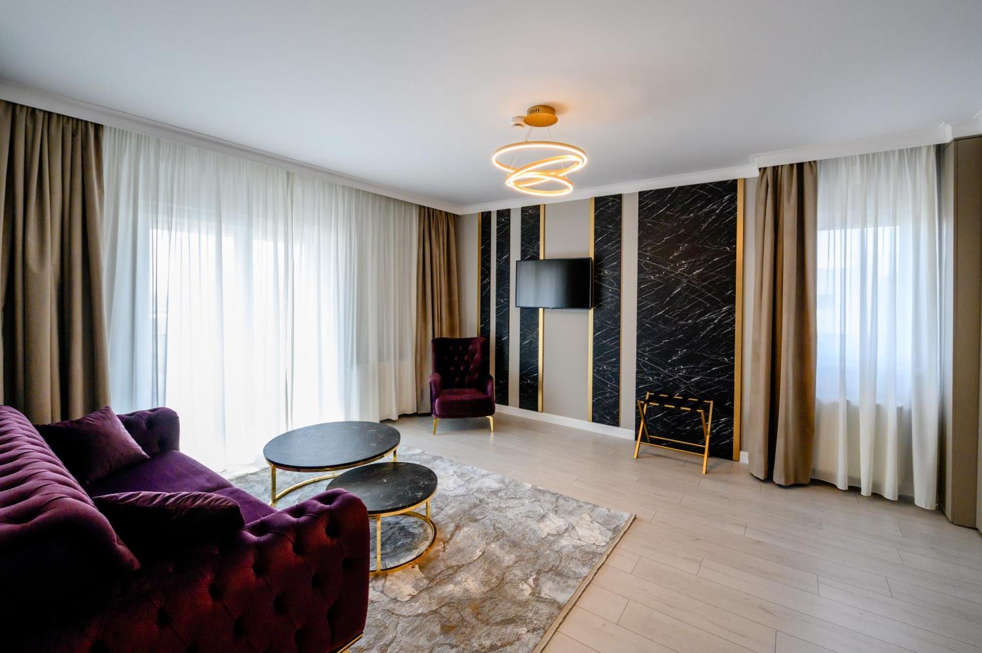 Elitte Inn & Suites Rosu Екстер'єр фото